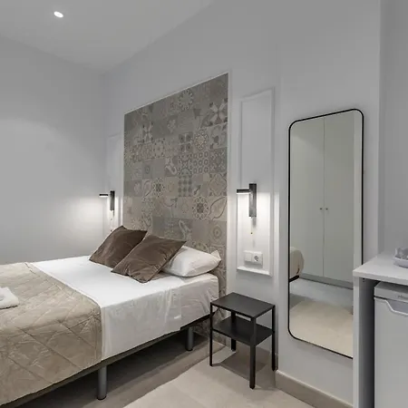 Comfortable Close To Centre Guest house *