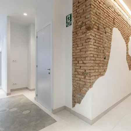 Comfortable Close To Centre 3* Valensiya